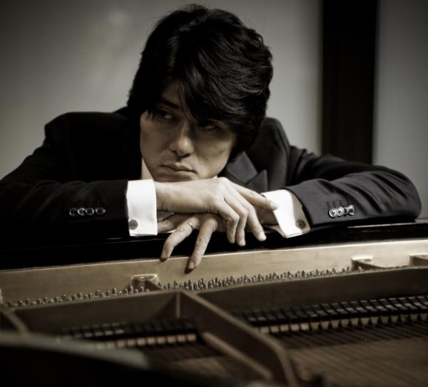 Pianoforte M° Takahiro Yoshikawa