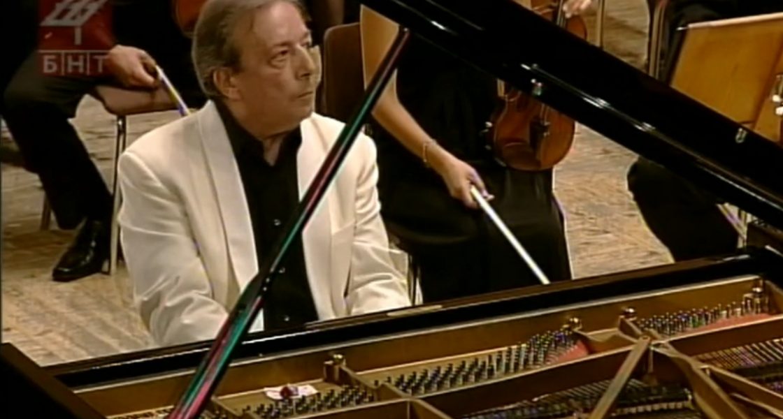 Pianoforte: Alexander Hintchev