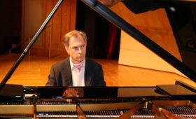 Pianoforte: Mario Panciroli