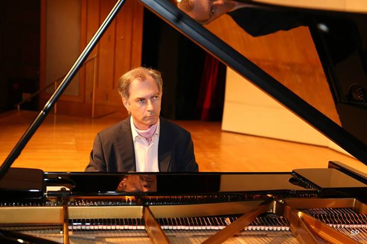 Pianoforte: Mario Panciroli