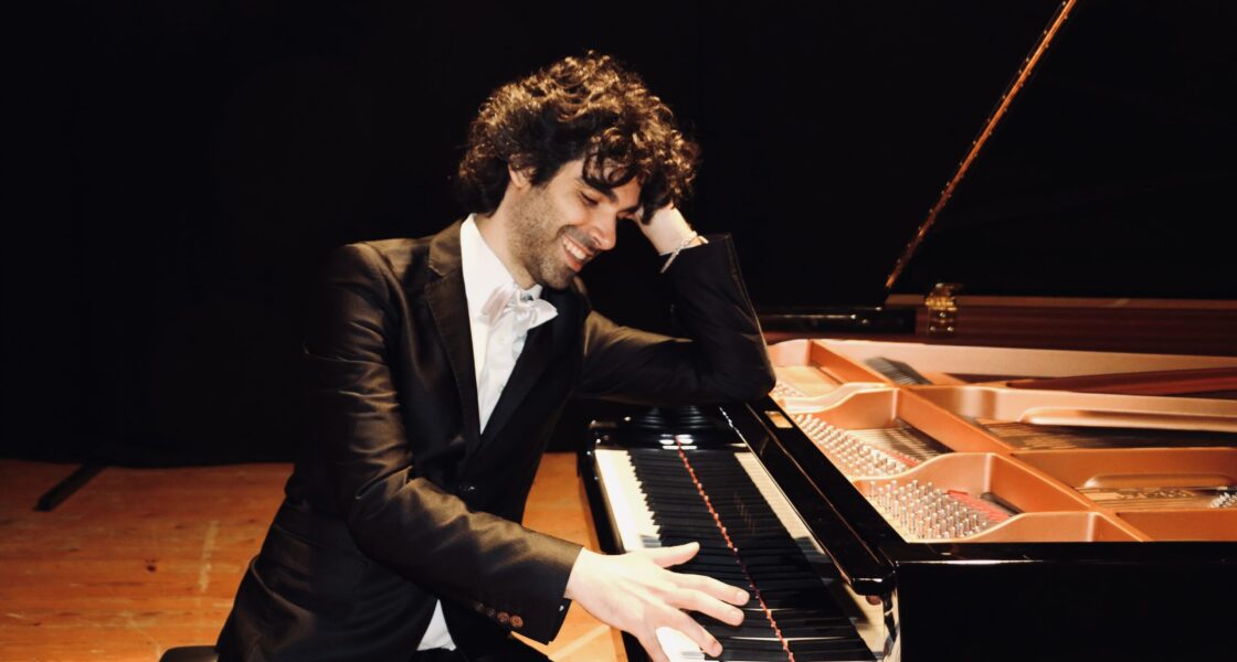 Pianoforte: Alessandro Riccardi